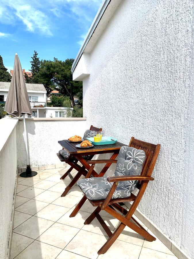 Seaside Apartments Petar Krk Town Eksteriør billede